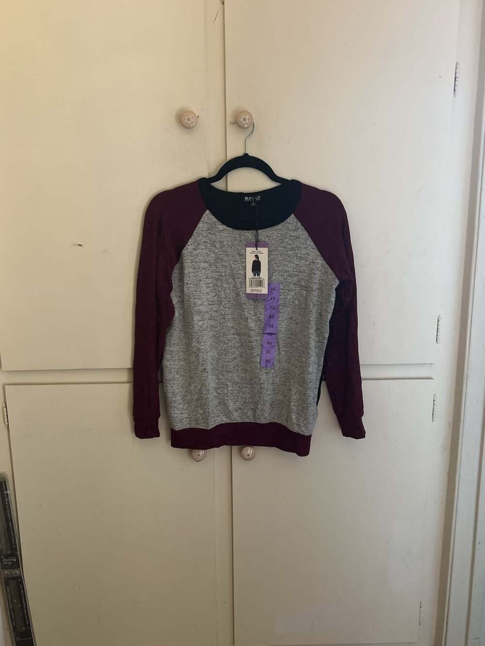 Costco Buffalo David Bitton Colorblock Raglan Pullover Sweatshirt XS